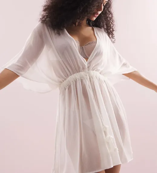 Somas Crinkle Chiffon Tie Robe